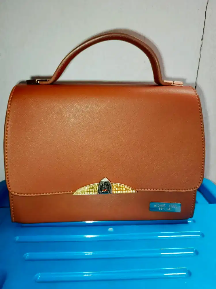 Tas Wanita, Tas Jinjing dan Slempang Michael Kors Wanita Preloved