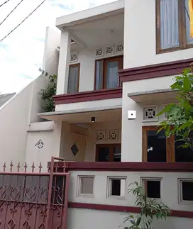 Disewalan0 Rumah 2 lantai BSD