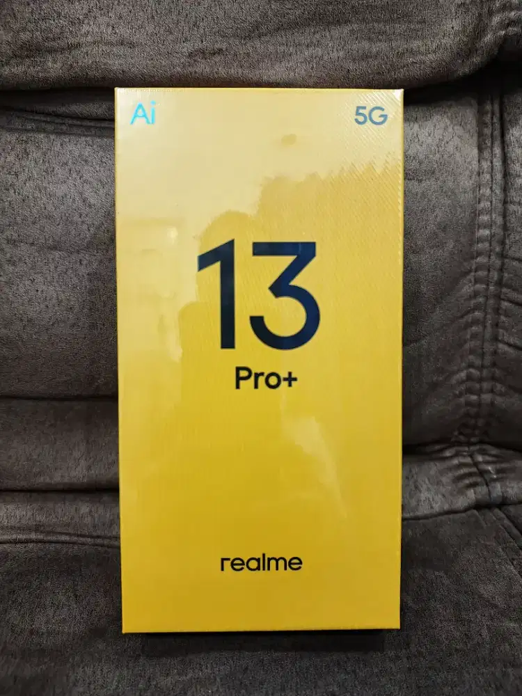 Realme 13 pro+ 8/256Gb gold bnib