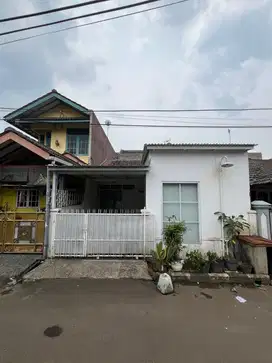 Rumah Cantik Siap Huni Taman Kedaung Murah BU