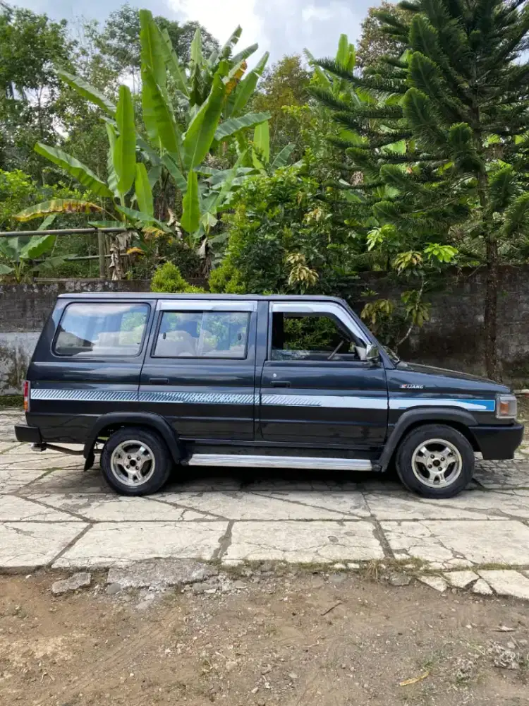 Kijang Grand Extra Long 1995 ist