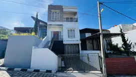 Rumah Villa Murah Lembang 3 Lantai 5 Kamar Tidur Dekat Dengan Park Zoo
