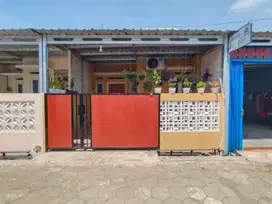 Rumah hook 240 juta di pucang gading bawah strategis