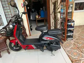 Sepeda listrik green tech