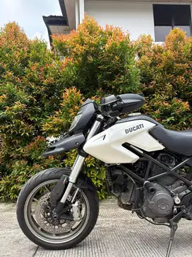 DUCATI HYPERMOTARD 796 2020 FULL PAPER (LOW KM )