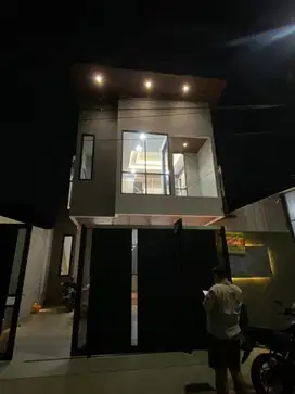 Rumah MINIMALIS MODERN SEMI FURNI KEDOYA GREENGARDEN PURI KEMBANGAN