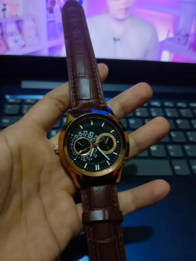 Jam tangan gues dan Titus dan berbagai brand