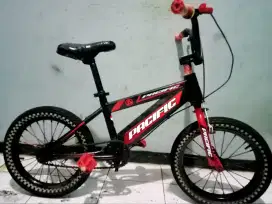 Dijual sepeda BMX PACIFIC anak msih bagus ban msih tebal tinggal pakai