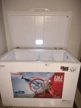 TOSHIBA FREEZER BOX CHEST FREEZER CR-A390I