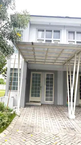 Dijual cepat Rumah Grand Pakuwon Furnish Cluster Queensland