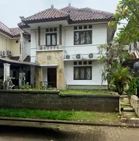 Rumah Cantik Cirendeu - Jakarta Selatan.