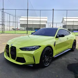 BMW M4 Coupe 3.0L Twin‑Turbo 2023 Yellow KM 30rb Perfect Condition.