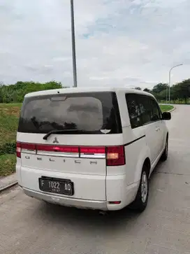 Mitsubishi Delica 2015 Bensin