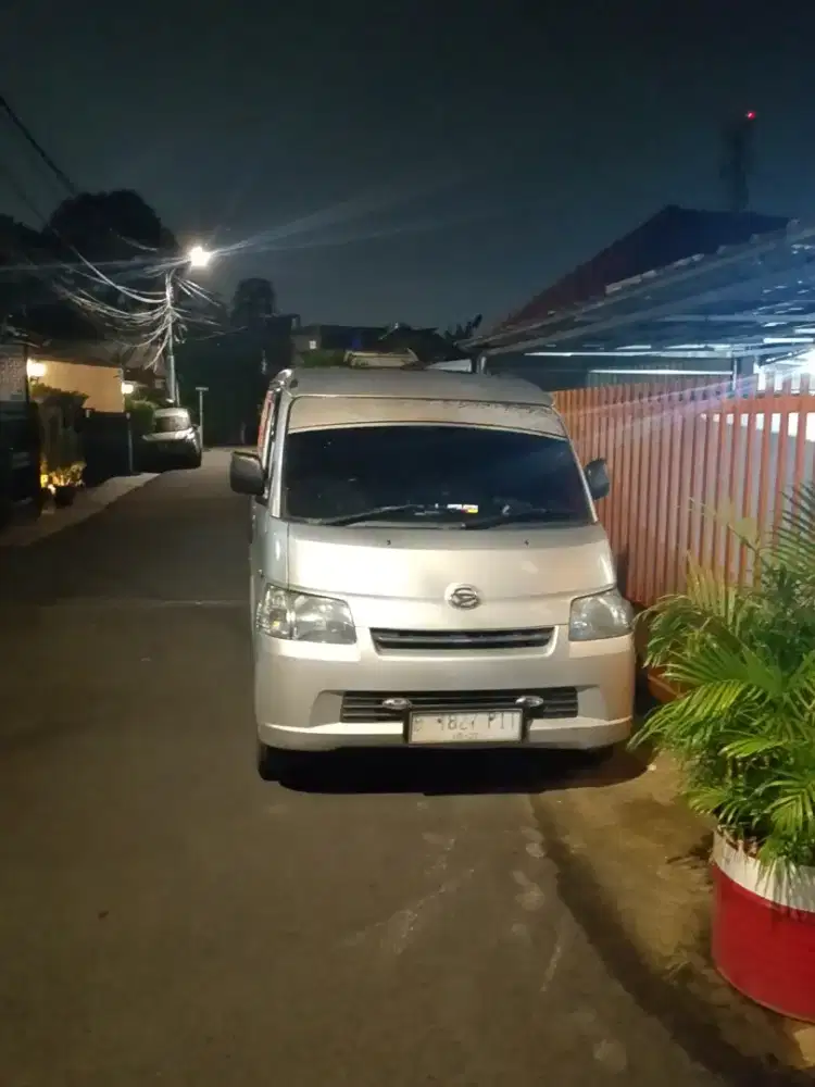 Sewa mobil Jabodetabek dan sopir grandmax 2017