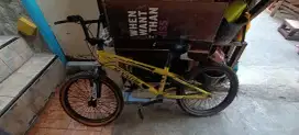 Sepeda BMX Senator - Kuning