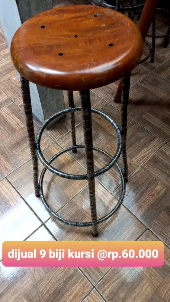 Dijual 9 kursi per biji rp.60.000 kondisi bagus
