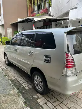Toyota Kijang Innova 2009 Bensin