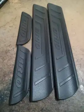 Sill plate samping honda brio