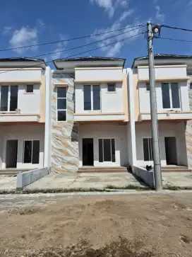 Siap Huni 4 kamar tidur LT 7x15 m2 Belakang kampus Unismuh Alauddin