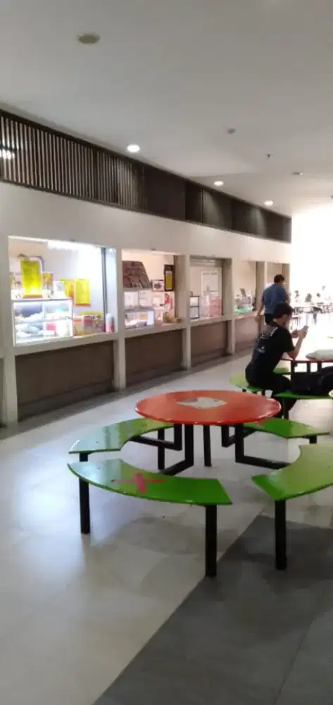 Cari karyawati jaga kantin
