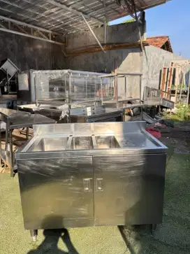 Sink 3 lubang
Ukuran 120x60x85
Ukuran Lubang 1 27x40x20