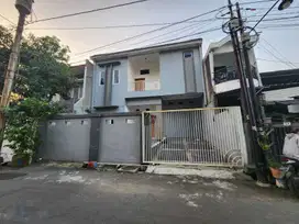 Rumah Tengah Kota di Pusponjolo Semarang