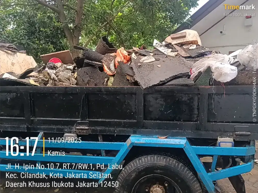 Jasa buang puing dan sampah proyek