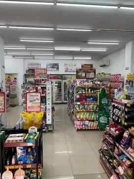 Ruko 3 lt ramai di duren sawit Jakarta Timur Jakarta