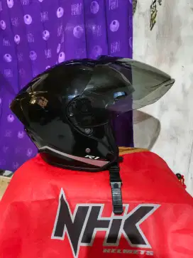 Helm nhk r1 max