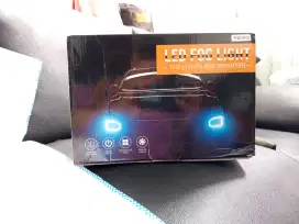 SPG toko aksesoris mobil