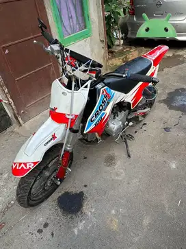 VIAR CROSS X 100 MT Surat surat lengkap barang sangat jarang di pakai!