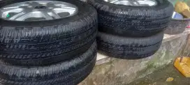 Velg+ban OEM XENIA 2012
RING 14 PCD 4X 114
BAN NIK 2021