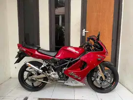 Kawasaki Ninja RR Old 2011 Asli Hitam Repaint Merah Maron