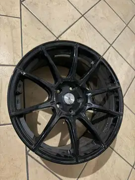 Di jual Velg R18 SSR Hitam
