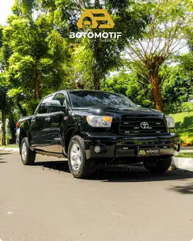 Toyota Tundra Crew Max Limited 5.7 V8 i-FORCE 2010 Black