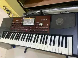 Keyboard KORG PA-700 RCA mulus