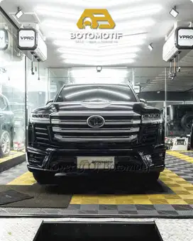 Toyota Land Cruiser 300 VX-R 2023 Black