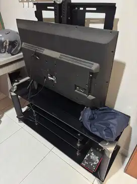 Meja TV Kaca modern TV