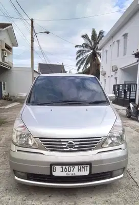Nissan Serena hws 2012 matic good condition