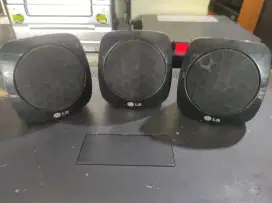 Speaker home theater LG ukuran 4 inch ada 3 unit masih normal semua