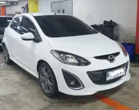 MAZDA 2 V AT 2013