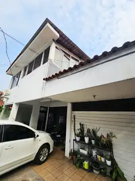 SENOPATI Area. Rumah Dijual Kebayoran baru. Bangunan lama, Ex Kantor