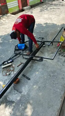 Produksi plang papan nama reklame neon box huruf timbul advertising