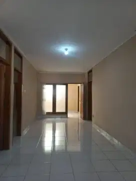 SEWA/KONTRAK RUMAH DI PUSAT KOTA BUAH BATU TURANGGA BANDUNG