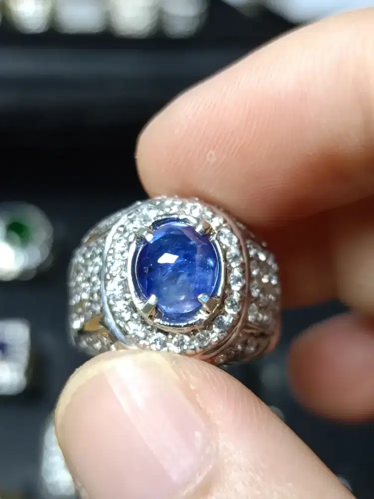 BLUE SAPPHIRE SRILANKA