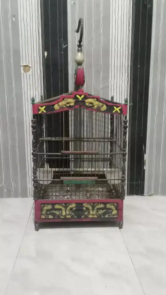 Kandang burung ukir