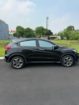 Honda HRV 1.5 E CVT Special Edition 2021 Crystal Black Pearl KM 20rb