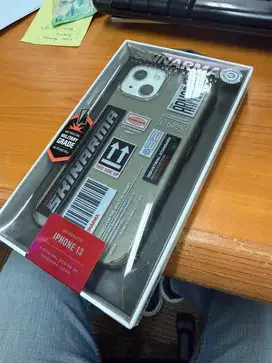 SKINARMA TAITO BLACK - Casing Iphone 13 Original Skinarma Japan