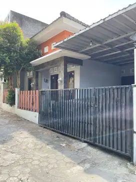 Rumah Siap Huni Dijual, Jalan Jambon Trihanggo, Dalam Ringroad