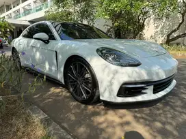 Porsche Panamera 2020